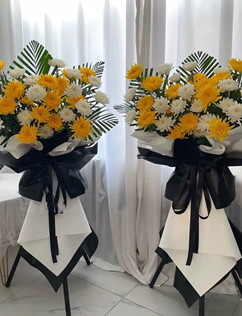 丧葬花圈网上订购,订白事花圈花篮,殡仪馆代送花圈-花圈店(火玫瑰)